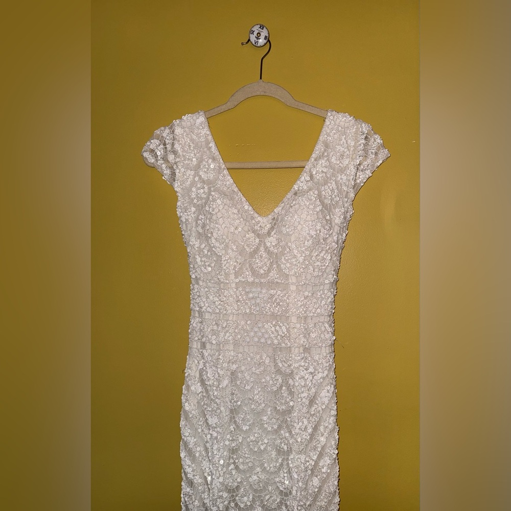 Theia ‘Lilia’ Wedding Dress - Picture 6 of 9